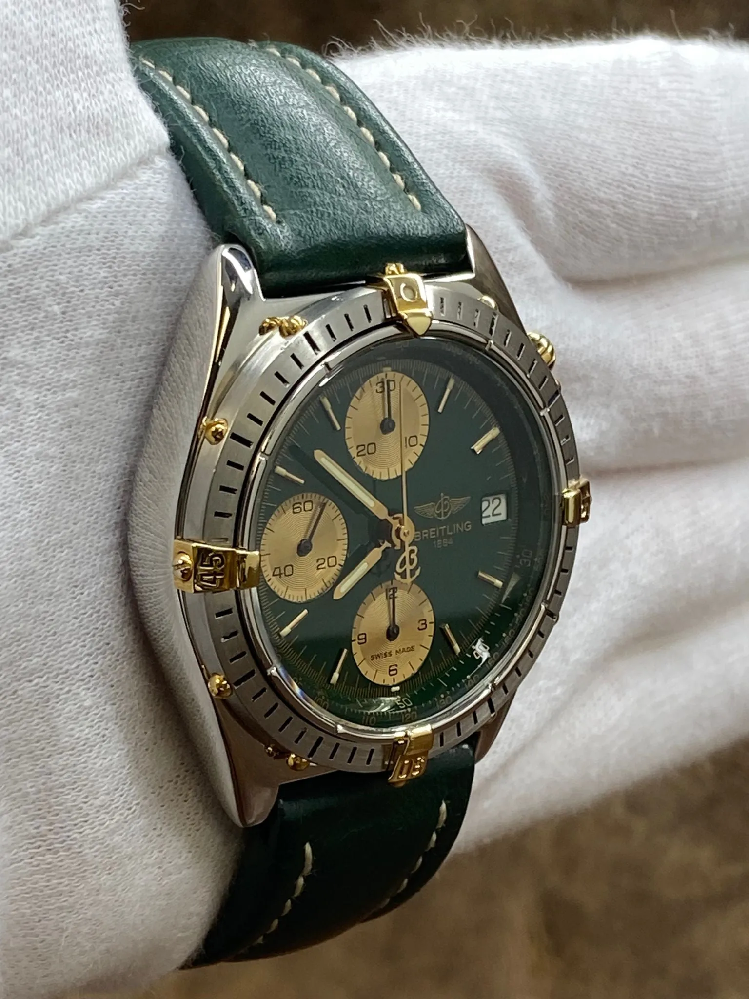 Breitling Chronomat B13048 Green Dial Automatic  Men's Watch