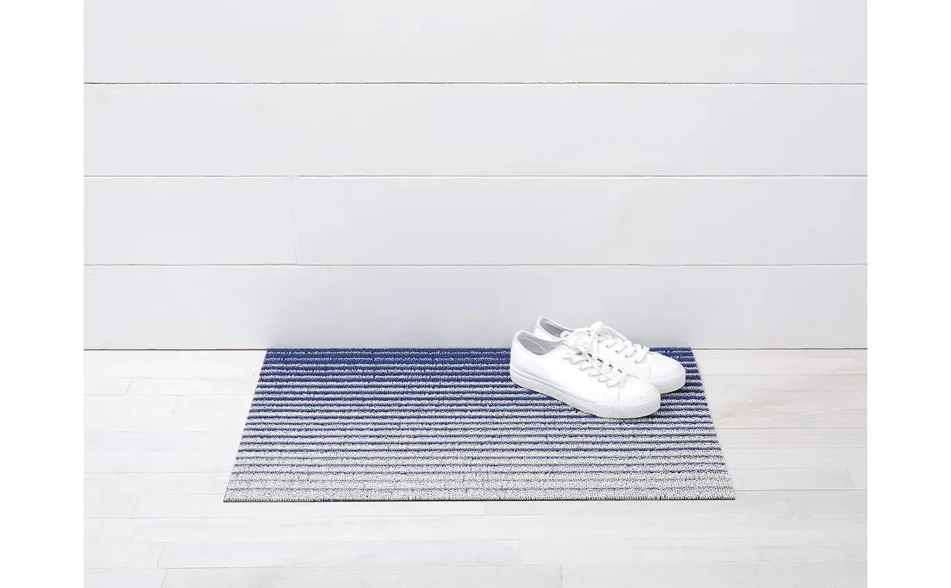 Chilewich Indoor/Outdoor Domino Shag Floor Mat - Denim