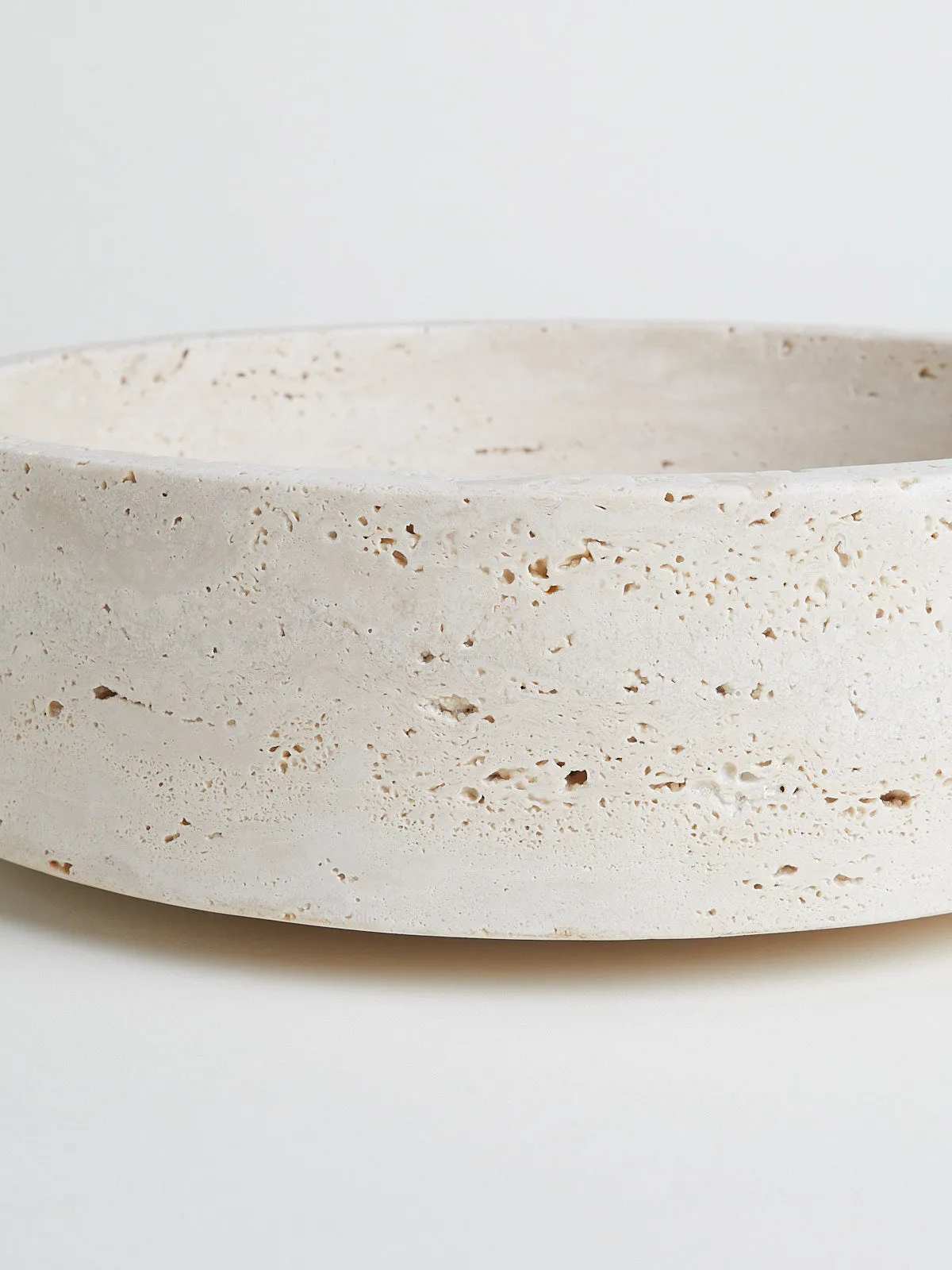 Fruitte Bowl in Marble Travertine