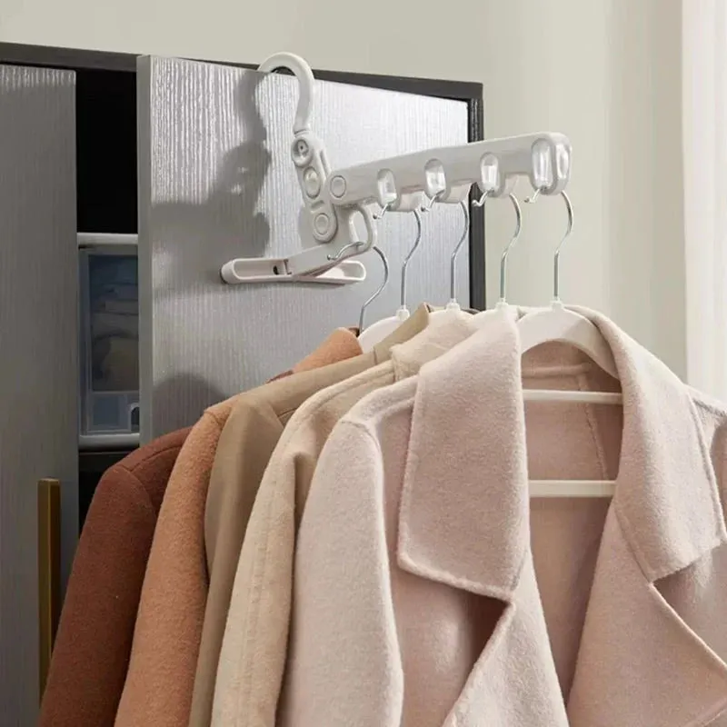 PORTABLE FOLDABLE CLOTHES HANGER