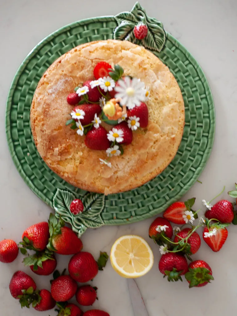 Strawberries Dishware